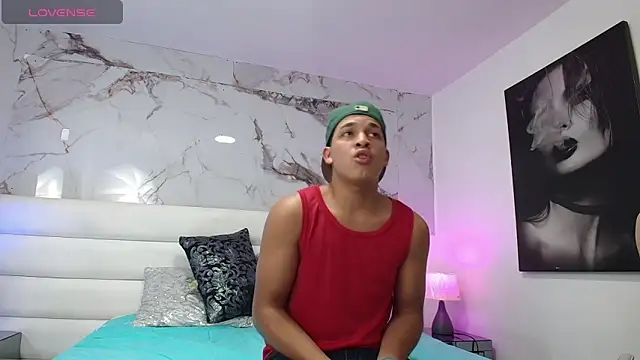 Snapshot of davisito_26 chatting on 04/11/26, 04:39 davisito 26 online show from 04/11/26, 04:39