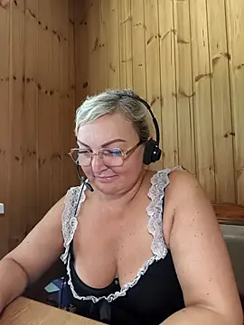 White-Chocolatte online show from 06/26/26, 06:51