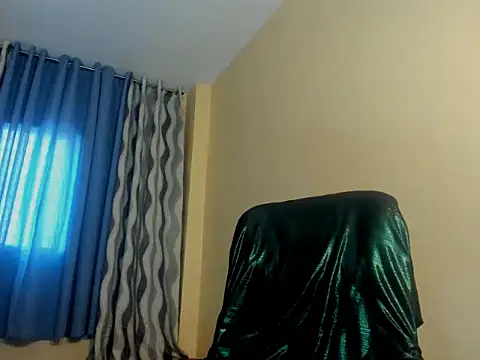 SeductiveLoveMary online show from 04/12/26, 09:36