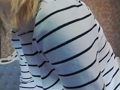 Ivy Quin online show from 04/22/26, 04:26