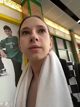 Snapshot of michelle_lovique chatting on 04/10/26, 08:08 michelle lovique online show from 04/10/26, 08:08