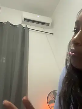 browniee777 online show from 06/24/26, 11:37