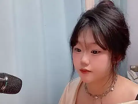 Lilababy00 online show from 04/10/26, 01:00