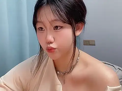 Lilababy00 online show from 04/11/26, 10:19