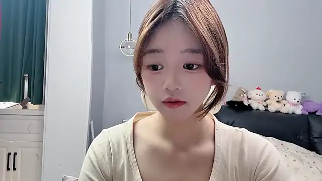 Lilababy00 online show from 06/09/26, 05:19