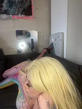 KarmaValentina online show from 05/24/26, 10:48