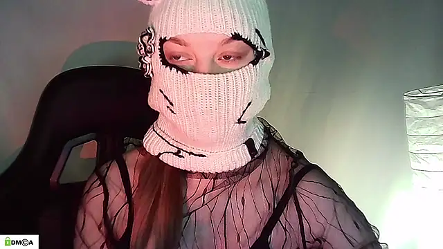 Snapshot of Lymalia chatting on 05/12/26, 01:25 Lymalia online show from 05/12/26, 01:25