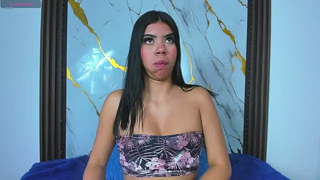 sharlotte hh online show from 04/15/26, 01:40