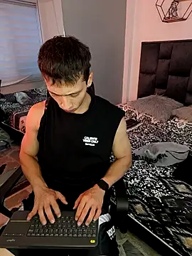 Snapshot of MARCO_RUSH chatting on 04/16/26, 12:06 MARCO RUSH online show from 04/16/26, 12:06