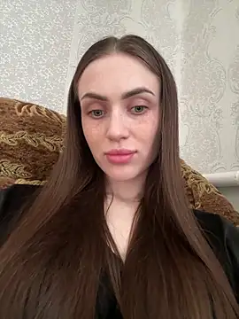 Snapshot of AlinaLove3213 chatting on 04/10/26, 02:00 AlinaLove3213 online show from 04/10/26, 02:00