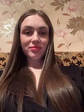 Snapshot of AlinaLove3213 chatting on 04/15/26, 07:58 AlinaLove3213 online show from 04/15/26, 07:58