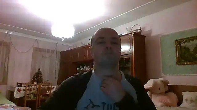 Snapshot of Luceriusbigass chatting on 12/06/24, 04:28 Luceriusbigass online show from 12/06/24, 04:28