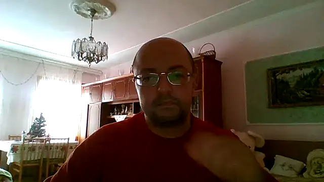 Snapshot of Luceriusbigass chatting on 12/14/24, 11:29 Luceriusbigass online show from 12/14/24, 11:29