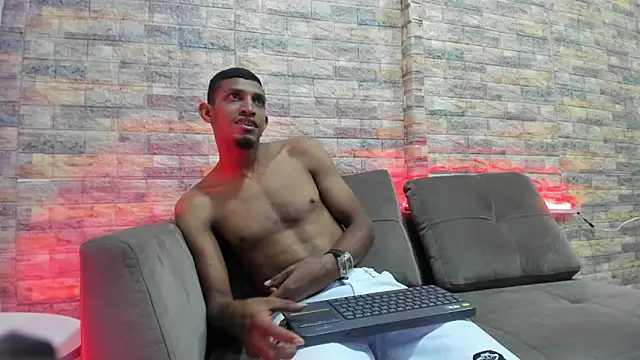 Snapshot of brad_Browns chatting on 04/12/26, 01:49 brad Browns online show from 04/12/26, 01:49