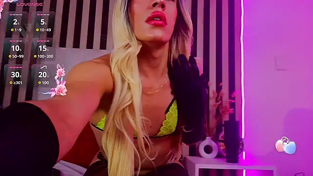 Sasha TitanX online show from 04/11/26, 10:14