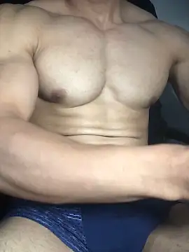 Snapshot of guh2026 chatting on 04/15/26, 01:40 guh2026 online show from 04/15/26, 01:40