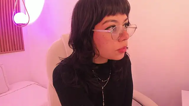 Snapshot of ghostmila chatting on 04/11/26, 03:44 ghostmila online show from 04/11/26, 03:44