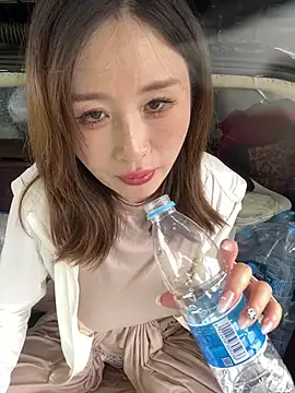 qin205205 online show from 07/19/26, 02:48