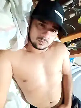 Snapshot of franDuxxx chatting on 04/16/26, 02:34 franDuxxx online show from 04/16/26, 02:34