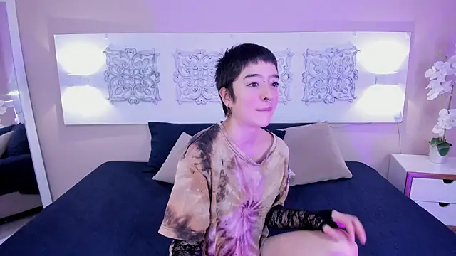 Atheena   online show from 05/30/26, 01:30