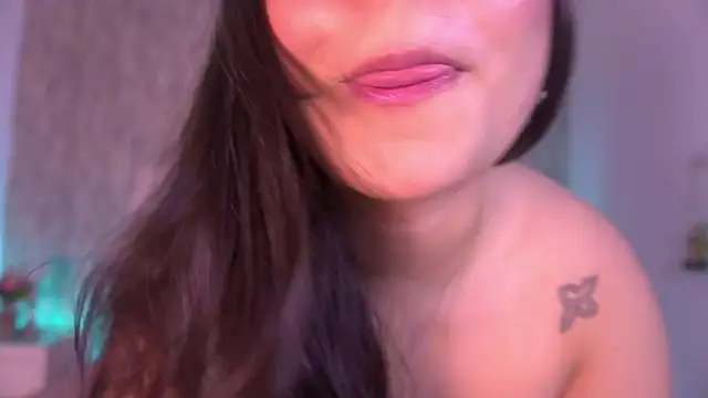 Snapshot of anne_bb chatting on 05/17/26, 07:21 anne bb online show from 05/17/26, 07:21