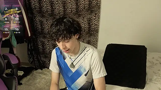 Otter Moon online show from 05/16/26, 03:47