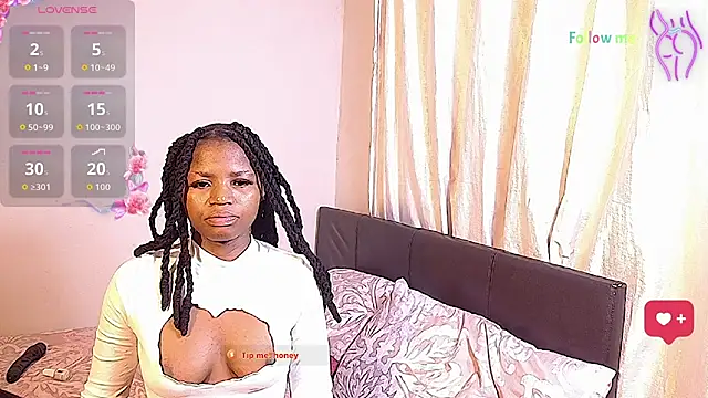 Snapshot of CocoaBelle chatting on 04/11/26, 05:39 CocoaBelle online show from 04/11/26, 05:39