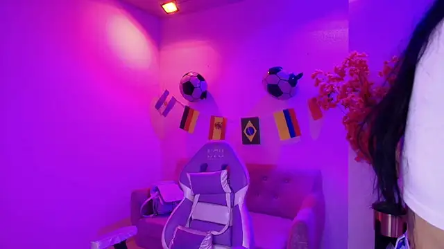 Rainy doll online show from 06/26/26, 11:58