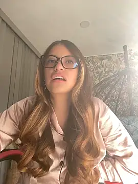 Ambar Zaf online show from 05/28/26, 12:02