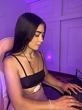 AMBERBUNNY  online show from 04/15/26, 07:58