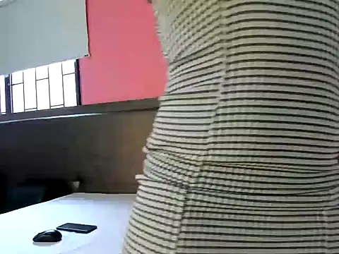 Azul Luna online show from 04/13/26, 03:50