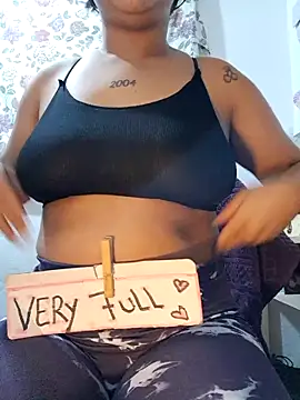 Snapshot of Brunette_Dirty_Messy chatting on 04/11/26, 11:42 Brunette Dirty Messy online show from 04/11/26, 11:42