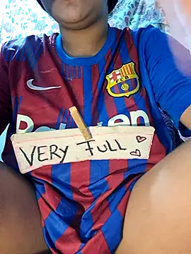 Snapshot of Brunette_Dirty_Messy chatting on 04/12/26, 08:58 Brunette Dirty Messy online show from 04/12/26, 08:58