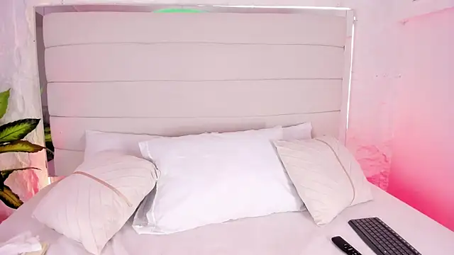 Snapshot of Hayami_Li chatting on 04/14/26, 12:11 Hayami Li online show from 04/14/26, 12:11