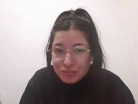 Snapshot of cherryxxox chatting on 04/27/26, 10:41 cherryxxox online show from 04/27/26, 10:41