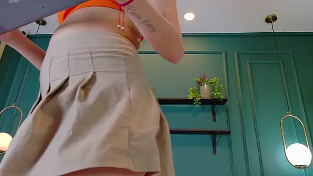 Snapshot of milurousse chatting on 04/11/26, 07:29 milurousse online show from 04/11/26, 07:29