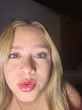 jade06  online show from 04/17/26, 07:50