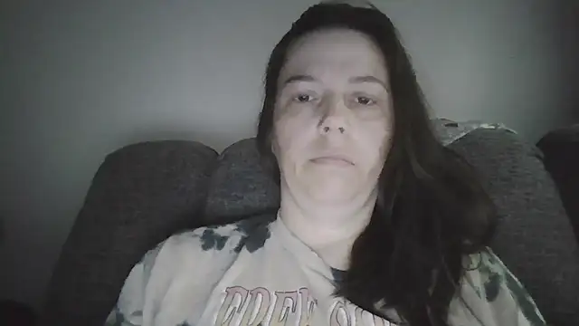 lily1982 online show from 04/24/26, 03:14