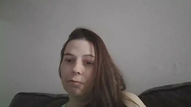Snapshot of lily1982 chatting on 06/29/26, 02:40 lily1982 online show from 06/29/26, 02:40