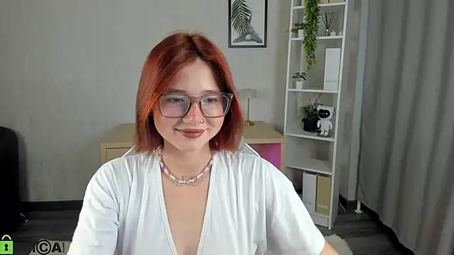 Lessi Panic online show from 06/22/26, 12:56