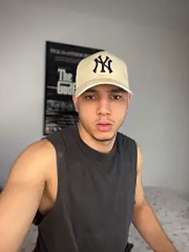 Max valiant online show from 04/14/26, 12:16