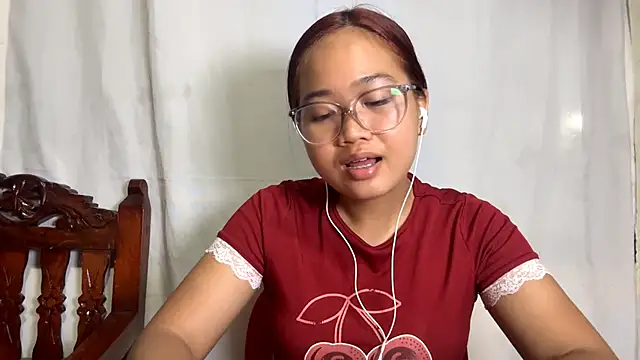 SheenaMcbrien online show from 04/13/26, 12:21