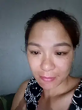 mia0033 online show from 04/19/26, 06:21