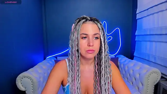 Fire  Dancer online show from 04/17/26, 01:30