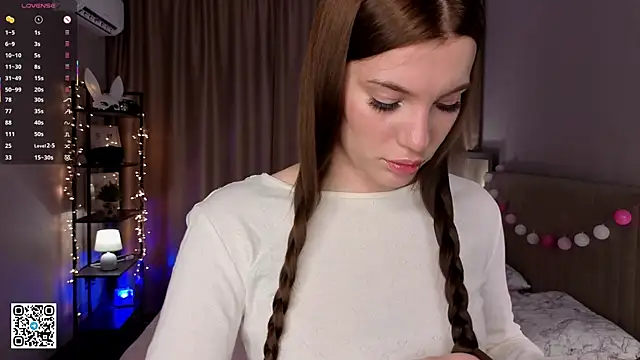 JerleneBelfy online show from 06/26/26, 04:17