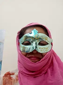 Charming-Cherry online show from 04/14/26, 09:21