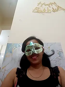 Charming-Cherry online show from 04/18/26, 10:10