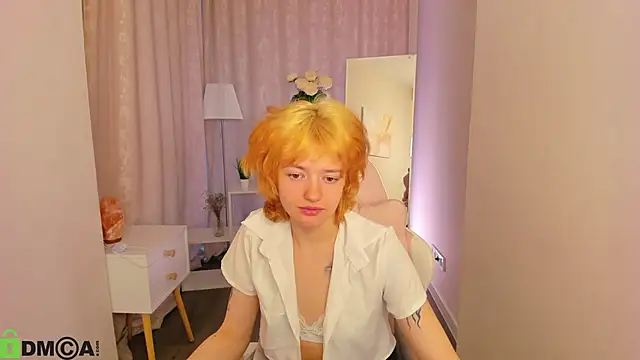 Star Bee online show from 04/16/26, 01:06