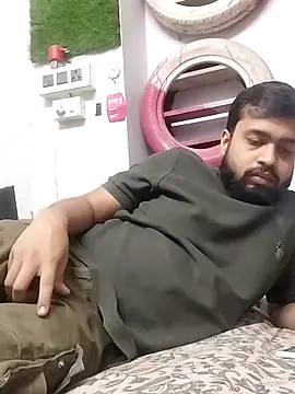 Snapshot of hornydaddy_21 chatting on 04/09/26, 02:11 hornydaddy 21 online show from 04/09/26, 02:11