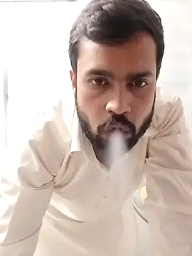 Snapshot of hornydaddy_21 chatting on 04/10/26, 04:23 hornydaddy 21 online show from 04/10/26, 04:23